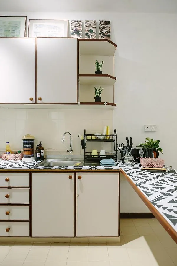 Ee'S Seaside House - Homestay 3 Min Walk To Beach باتو فيرينغي