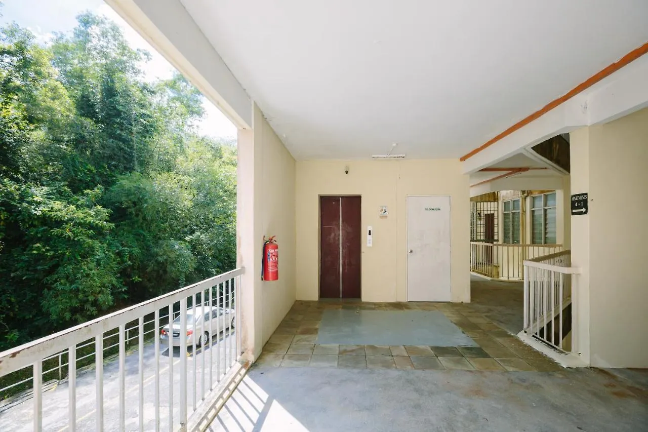 Ee'S Seaside House - Homestay 3 Min Walk To Beach Batu Ferringhi Apartment